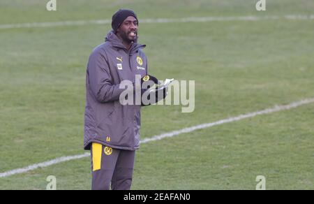 Stadt Dortmund, Deutschland. 09th Feb, 2021. firo: 09,02.2021, Fußball, 1.Bundesliga, Saison 2020/2021, BVB, Borussia Dortmund, Training, Co-Trainer Otto Addo Quelle: dpa/Alamy Live News Stockfoto