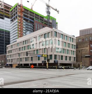 1969 - 1970 Betonfertigteile modernes Gebäude der Knutson Construction Company in der Innenstadt von Minneapolis, Minnesota. Das Gebäude war das zweite Downtown BU Stockfoto