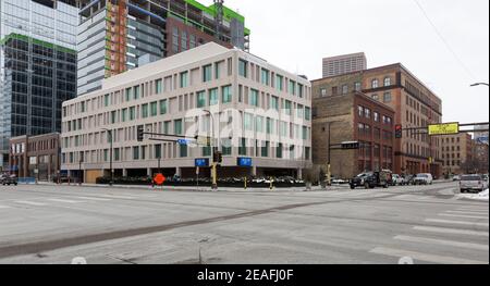 1969 - 1970 Betonfertigteile modernes Gebäude der Knutson Construction Company in der Innenstadt von Minneapolis, Minnesota. Das Gebäude war das zweite Downtown BU Stockfoto