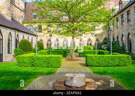 Hof der St. Johannes Kirche in Dortmund, Deutschland Stockfoto