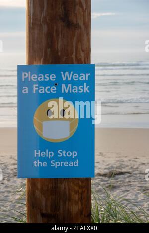 Covid 19 Maske Regeln am Strand in Ogunquit Maine Stockfoto
