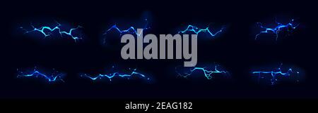Blitz, elektrische Gewitter Schlag der blauen Farbe während der Nacht Sturm, Aufprall, Riss, magische Energie Blitz. Leistungsstarke elektrische Entladung, realistische 3D Vektor-Schrauben auf schwarzem Hintergrund isoliert gesetzt Stock Vektor