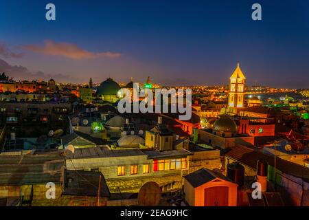 Nachtansicht von Jerusalem mit Kirchen des Erlösers und heiligem Grab, Israel Stockfoto