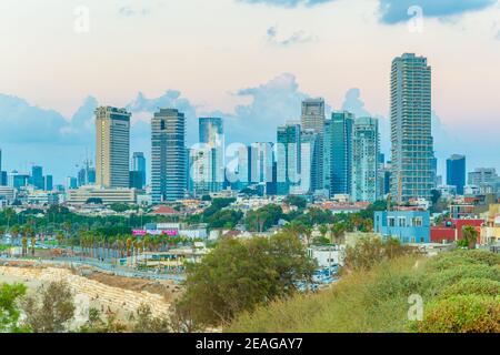 Blick auf die Wolkenkratzer in Tel Aviv, Israel Stockfoto