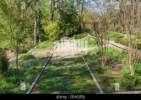 Callanwolde Fine Arts Centre, Gärten, Atlanta, Georgia. Entworfen von der Firma Frederick Law Olmstead. Stockfoto