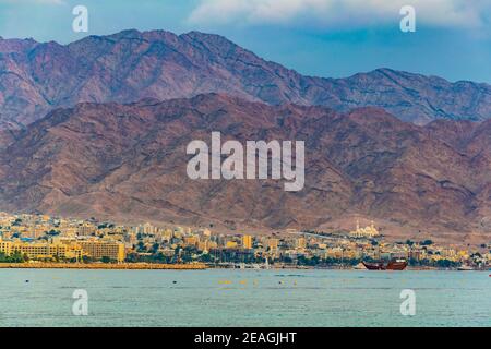 Sonnenuntergang Blick auf die Küste von Aqaba in Jordanien Stockfoto