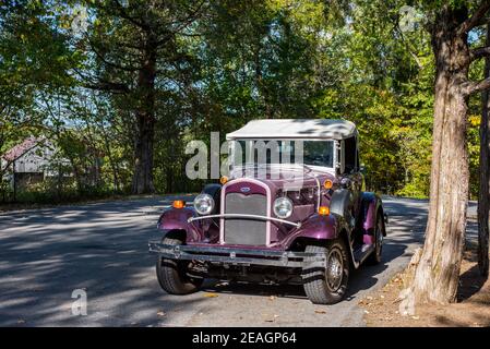 Classic Vintage 1930er Ford Roadster Cabriolet Auto geparkt an der Blue Licks Battlefield State Resort Park in Kentucky Stockfoto