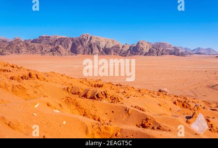 Blick auf eine Sanddüne im Wadi Rum, Jordanien Stockfoto
