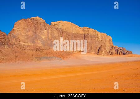 Landschaft der Wüste Wadi Rum in Jordanien Stockfoto