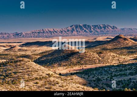 Caballo Berge, fernen Blick vom Geronimo Trail in Sierra Cuchillo in der Nähe von Winston, New Mexico, USA Stockfoto