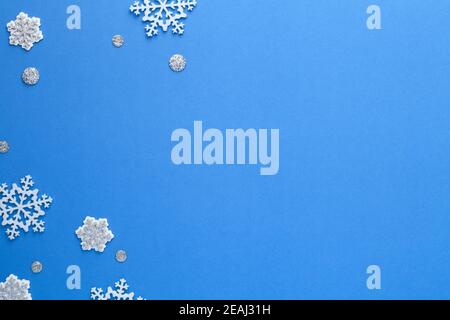 Minimal Flat Lay Für Weihnachten Mit Schneeflocken Stockfoto