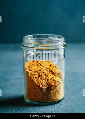 Garam Masala in Glas Stockfoto