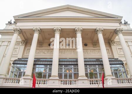 London, Großbritannien. Februar 2021. Außenansicht des Royal Opera House, Covent Garden. Quelle: Vuk Valcic/Alamy Stockfoto