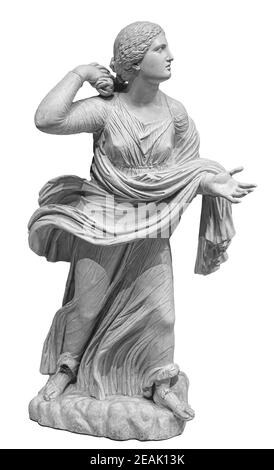 Statue einer Frau im antiken Stil auf dem isolierten weißen Hintergrund. Alte Stein weibliche Skulptur. Klassisches Kunstobjekt Stockfoto