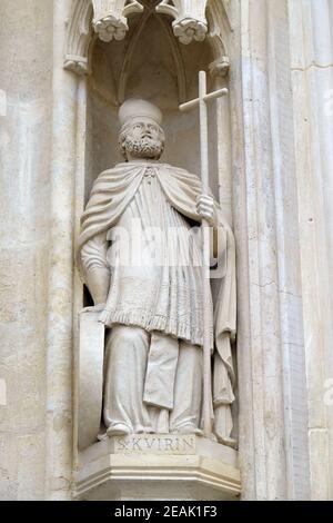 St. Quirinus, Westportal der Kirche des Hl. Markus, Zagreb, Kroatien. Stockfoto