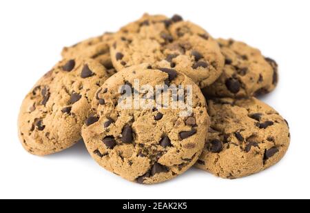 Stapel der Chocolate Chip Cookies isoliert auf weißem Hintergrund Stockfoto