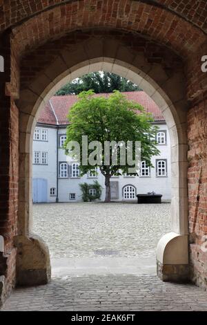 Schloss Gifhorn, Schlossanlage im Weserrenaissance-Stil, heute Sitz des kreisrates des Gifhorn-Kreises Stockfoto