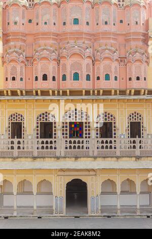 Innenansicht der Hawa Mahal Fenster, Jaipur, Rajasthan, Indien. Stockfoto