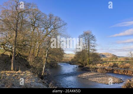 Wasser von AE, einem Nebenfluss des Flusses Annan, in der Nähe von Lochmaben, Dumfries und Galloway, Schottland Stockfoto