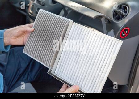 Saubere und verschmutzte Kabine pollen Luftfilter für ein Auto Stockfoto