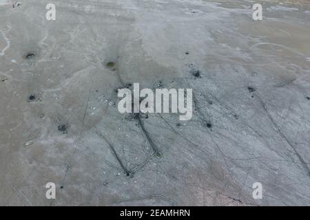 Ansicht von oben auf die salt lake Schlamm Quellen. Äußerliche Ähnlichkeit mit Stockfoto