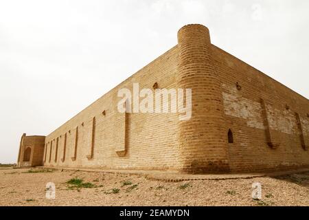 Alte Karawane Rastplatz Khan al-Nikhailah in der Wüste in der Nähe von Karbala im Irak. Stockfoto