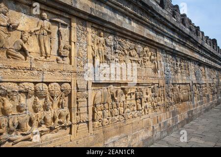 Indonesien, Java, Magelang, Relief Panel an Tempel Borobudur Stockfoto