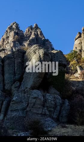 Die Felsen in Krim. Die Felsen der Felsen Krim. Die Ausgabe von Kalkstein Sediment Stockfoto