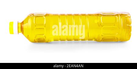 Gemüse oder Sonnenblumen Öl in Kunststoff-Flasche mit Beschneidungspfad enthalten isoliert Stockfoto