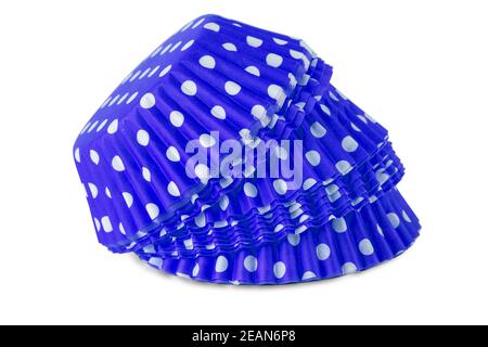 Blauer Polka Punkt Cupcake Pappbecher isoliert über dem weißen Hintergrund Stockfoto