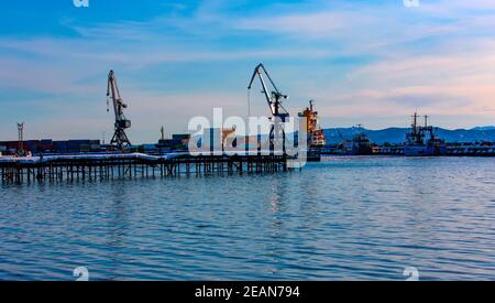 Nordhafen an einem klaren Wintertag. Selektiver Fokus. Stockfoto