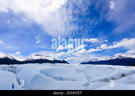 Wandern auf dem Perito Moreno Gletscher Patagonien, Argentinien Stockfoto