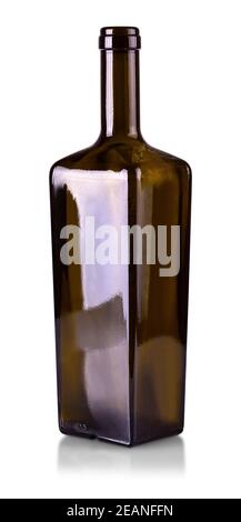 Leere braune Flasche Cognac isoliert auf weißem Hintergrund Stockfoto
