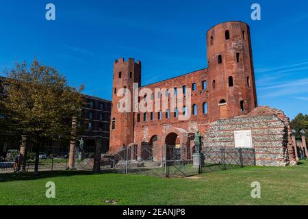 Palatine Towers (Porta Palatina), Turin, Piemont, Italien, Europa Stockfoto