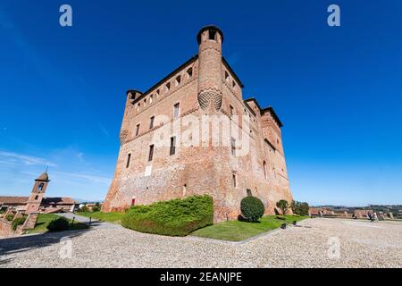 Schloss Grinzane Cavour, UNESCO-Weltkulturerbe, Piemont, Italien, Europa Stockfoto