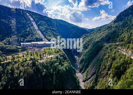 Luftaufnahme des Wasserkraftwerks, Industriedenkmal Rjukan-Notodden, UNESCO-Weltkulturerbe, Vestfold und Telemark, Norwegen Stockfoto
