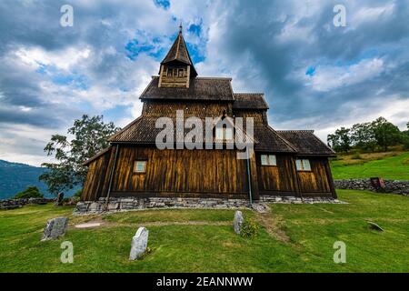 Stabkirche Urnes, UNESCO-Weltkulturerbe, Lustrafjorden, Norwegen, Skandinavien, Europa Stockfoto