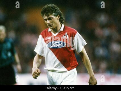 Berlin, Deutschland. 05th Jan, 2021. firo: 29.03.1998 Fuvuball: Fußball: Archivfotos 28.Spieltag 1.Bundesliga-Saison 1997/1998 1.FC kV? ln, Köln - VfL Bochum 2: 1 Gesture, Toni Polster, FC Quelle: dpa/Alamy Live News Stockfoto
