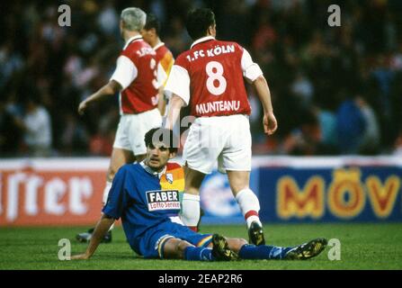 Berlin, Deutschland. 05th Jan, 2021. firo: 29.03.1998 Fuvuball: Fußball: Archivfotos 28th Spieltag 1st Bundesliga-Saison 1997/1998 1.FC kV? ln, Köln - VfL Bochum 2: 1 Zoran Mamic, On the Ground, VfL Quelle: dpa/Alamy Live News Stockfoto