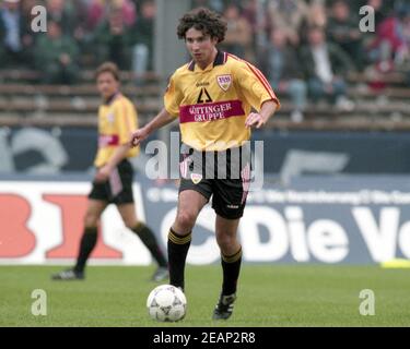 Berlin, Deutschland. 05th Jan, 2021. firo: 28.03.1998 Fuvuball: Fußball: Archivfotos 28.Spieltag 1st Bundesliga-Saison 1997/1998 Hertha BSC Berlin - VfB Stuttgart 3: 0 Krisztan Lisztes, Individual Action, VfB Quelle: dpa/Alamy Live News Stockfoto
