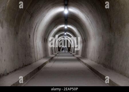 Tunnel Gric ist ein WW2 unter Altstadt, touristische Attraktion. Renoviert und für Wanderungen und Ausstellungen, in Zagreb, Kroatien Stockfoto