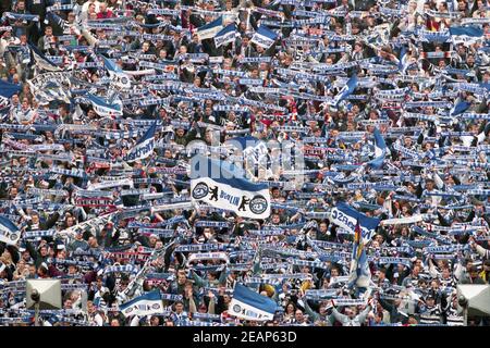 Berlin, Deutschland. 05th Jan, 2021. firo: 28.03.1998 Fuvuball: Fußball: Archivfotos 28.Spieltag 1st Bundesliga-Saison 1997/1998 Hertha BSC Berlin - VfB Stuttgart 3: 0 Fans, Hertha weltweit genutzt Credit: dpa/Alamy Live News Stockfoto