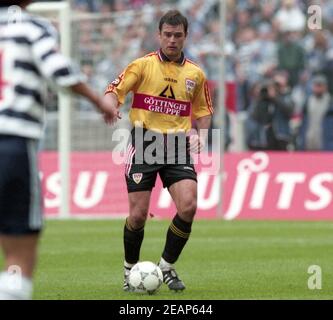 Berlin, Deutschland. 05th Jan, 2021. firo: 28.03.1998 Fuvuball: Fußball: Archivfotos 28th Spieltag 1st Bundesliga-Saison 1997/1998 Hertha BSC Berlin - VfB Stuttgart 3: 0 Thomas Berthold, Einzelaktion, VfB Quelle: dpa/Alamy Live News Stockfoto