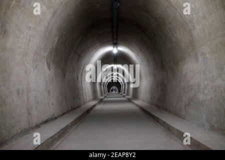Tunnel Gric ist ein WW2 unter Altstadt, touristische Attraktion. Renoviert und für Wanderungen und Ausstellungen, in Zagreb, Kroatien Stockfoto