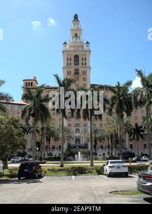 Coral Gables, Florida, USA - 2020: Das Miami Biltmore Hotel, ein historisches Luxushotel, erbaut 1926, wurde 1996 zum National Historic Landmark ernannt. Stockfoto