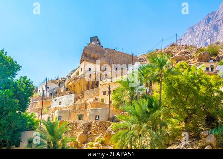 Blick auf ein Dorf im wadi tiwi im Oman. Stockfoto