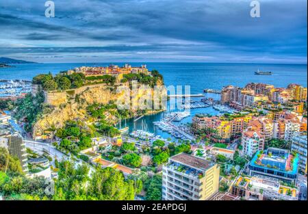 Luftaufnahme der Altstadt von Monaco und Hafen De fontvieille Stockfoto