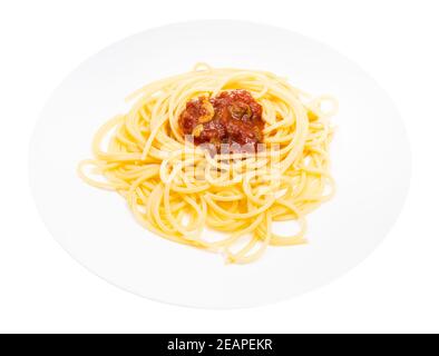 Serviert Spaghetti alla Sorrentina auf Teller isoliert Stockfoto