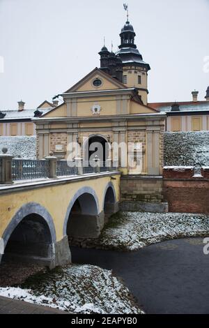 Nesvizh Schloss im Winter Stockfoto