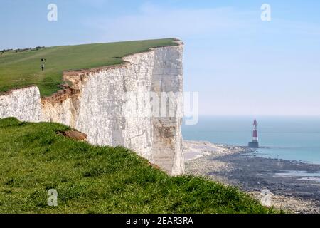 Beachy Head Cliffs und Beachy Head Lighthouse, Eastbourne, Sussex, England, GB, Großbritannien Stockfoto